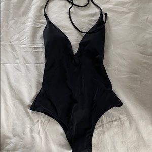 Victoria’s Secret Swim 🔥SEXY🔥 one piece 🏖